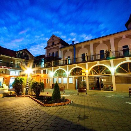 Hotel Apollo Central Sibiu Ngoại thất bức ảnh