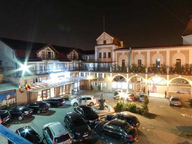 Hotel Apollo Central Sibiu Ngoại thất bức ảnh