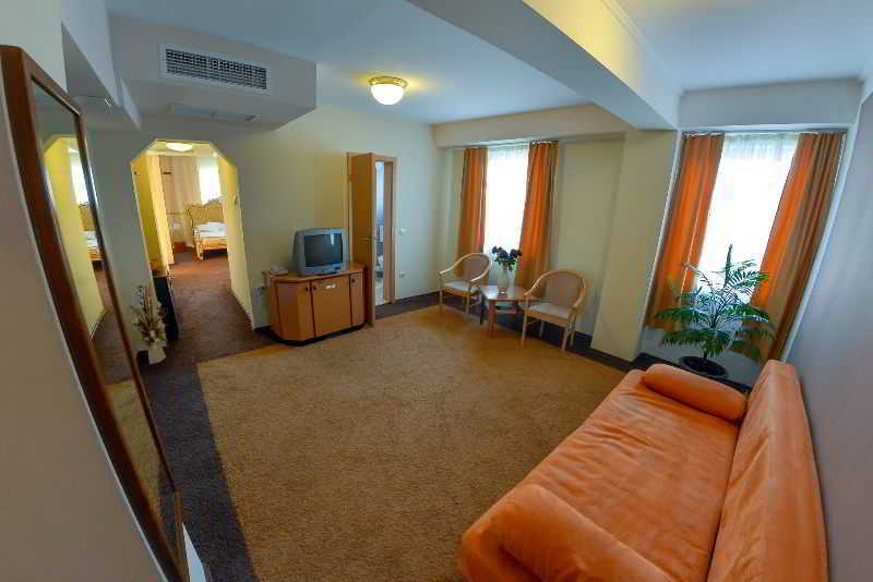 Hotel Apollo Central Sibiu Ngoại thất bức ảnh