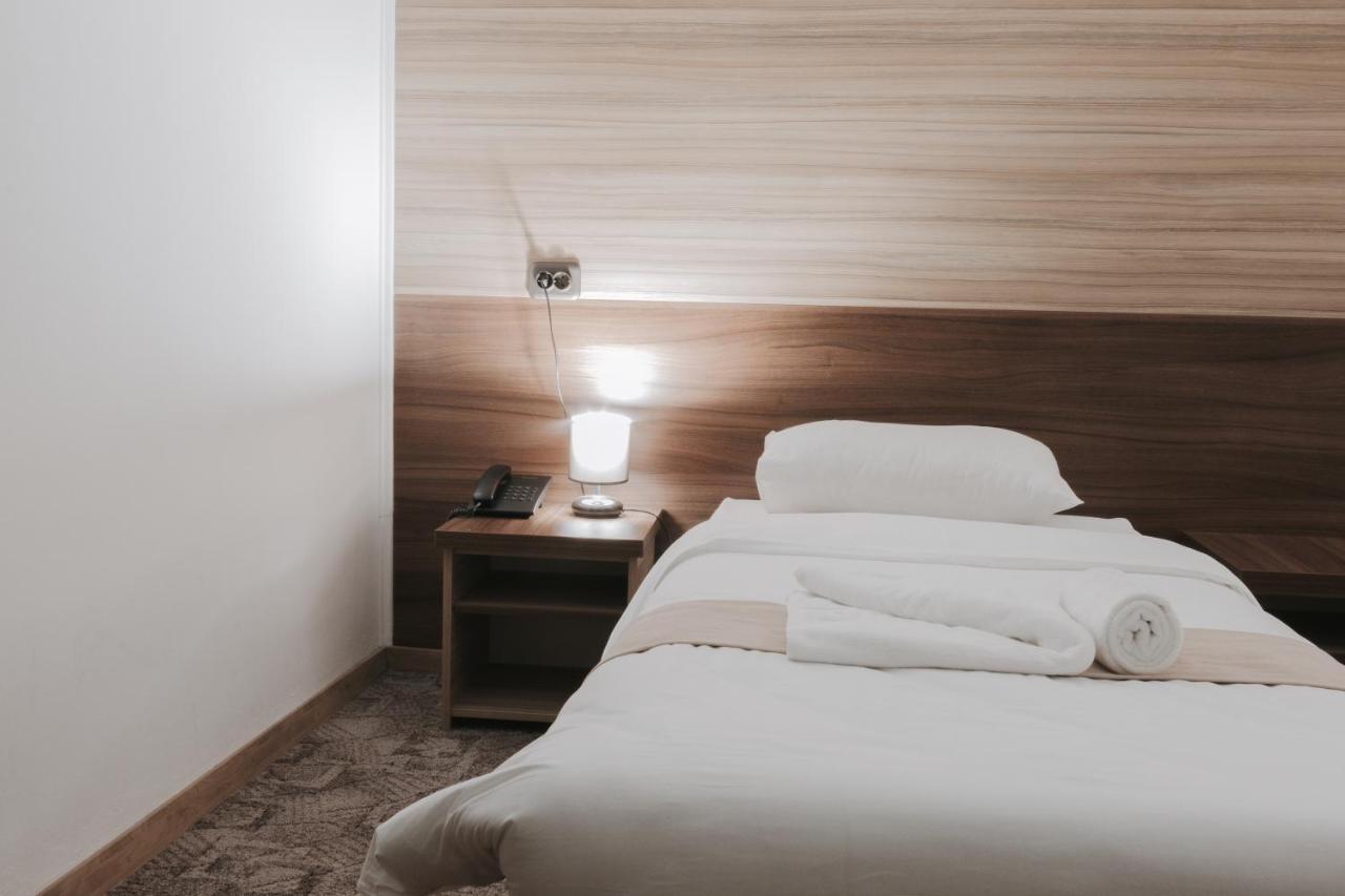 Hotel Apollo Central Sibiu Ngoại thất bức ảnh