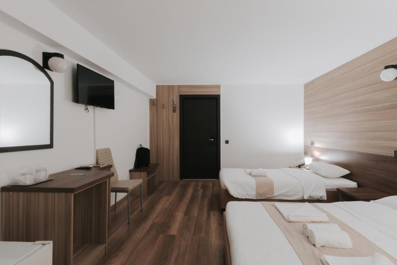 Hotel Apollo Central Sibiu Ngoại thất bức ảnh