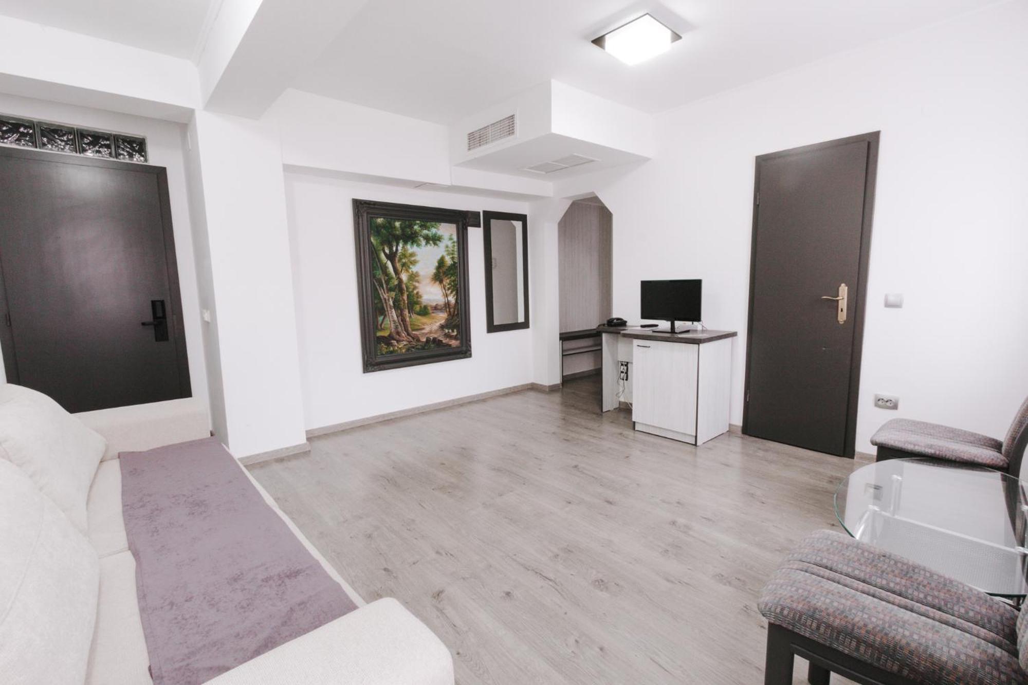 Hotel Apollo Central Sibiu Ngoại thất bức ảnh