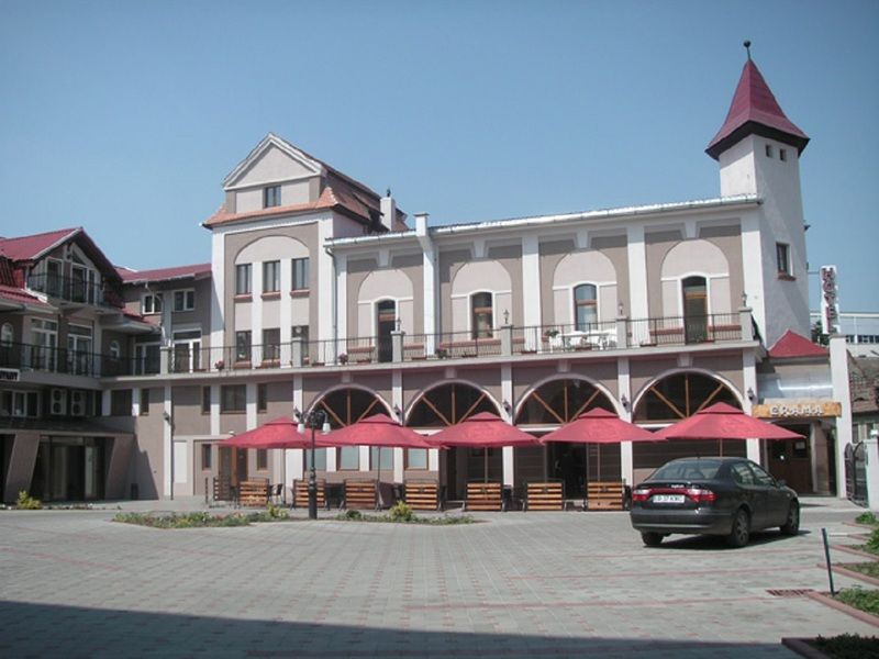 Hotel Apollo Central Sibiu Ngoại thất bức ảnh